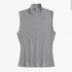 Abercrombie Mockneck Top